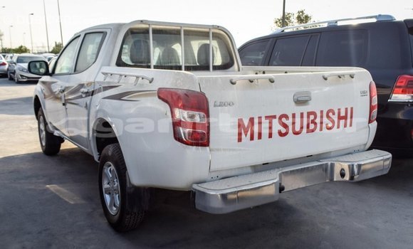 কেনা আমদানি Mitsubishi L200 White গাড়ী মধ্যে ইম্পোর্ট - দুবাই মধ্যে Bandarban কেনা আমদানি Mitsubishi L200 White গাড়ী মধ্যে ইম্পোর্ট - দুবাই মধ্যে Bandarban
