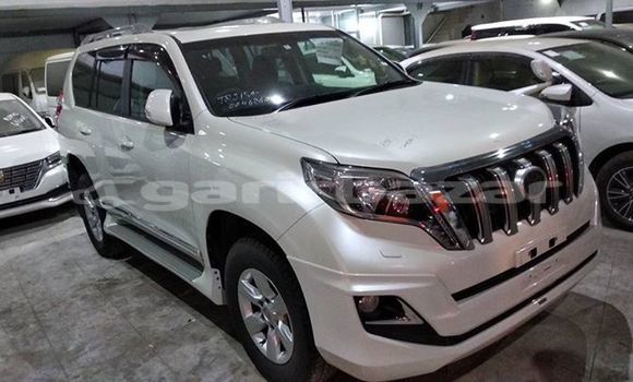 Buy Used 2014 Toyota Prado in Dhaka, Dhaka Buy Used 2014 Toyota Prado in Dhaka, Dhaka