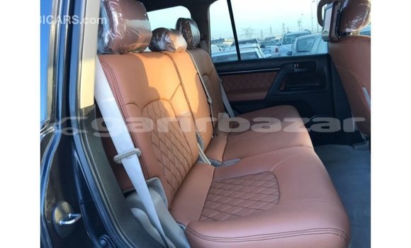 কেনা আমদানি Toyota Land Cruiser Black গাড়ী মধ্যে ইম্পোর্ট - দুবাই মধ্যে Bandarban কেনা আমদানি Toyota Land Cruiser Black গাড়ী মধ্যে ইম্পোর্ট - দুবাই মধ্যে Bandarban