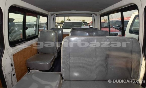 কেনা আমদানি Toyota Hiace White গাড়ী মধ্যে ইম্পোর্ট - দুবাই মধ্যে Bandarban কেনা আমদানি Toyota Hiace White গাড়ী মধ্যে ইম্পোর্ট - দুবাই মধ্যে Bandarban