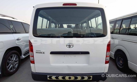 কেনা আমদানি Toyota Hiace White গাড়ী মধ্যে ইম্পোর্ট - দুবাই মধ্যে Bandarban কেনা আমদানি Toyota Hiace White গাড়ী মধ্যে ইম্পোর্ট - দুবাই মধ্যে Bandarban