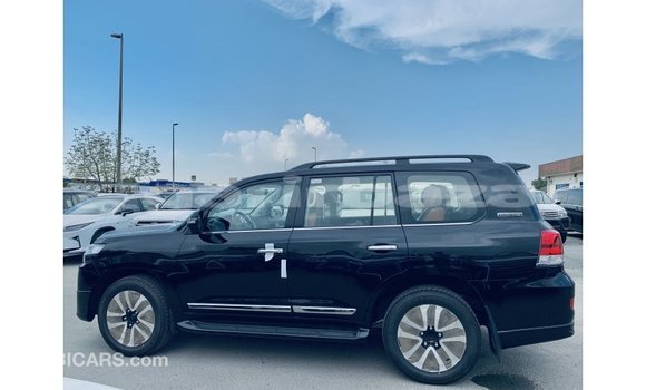 Buy Import 2019 Toyota Land Cruiser in Import - Dubai, Bandarban Buy Import 2019 Toyota Land Cruiser in Import - Dubai, Bandarban