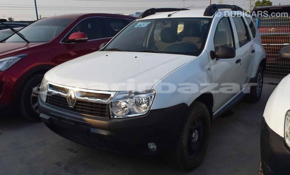 কেনা আমদানি Renault Duster White গাড়ী মধ্যে ইম্পোর্ট - দুবাই মধ্যে Bandarban কেনা আমদানি Renault Duster White গাড়ী মধ্যে ইম্পোর্ট - দুবাই মধ্যে Bandarban