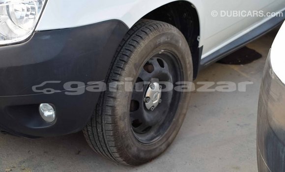 কেনা আমদানি Renault Duster White গাড়ী মধ্যে ইম্পোর্ট - দুবাই মধ্যে Bandarban কেনা আমদানি Renault Duster White গাড়ী মধ্যে ইম্পোর্ট - দুবাই মধ্যে Bandarban