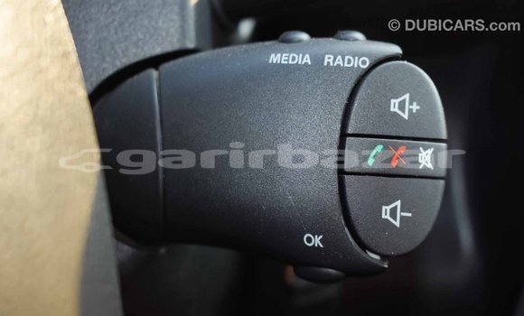 কেনা আমদানি Renault Duster White গাড়ী মধ্যে ইম্পোর্ট - দুবাই মধ্যে Bandarban কেনা আমদানি Renault Duster White গাড়ী মধ্যে ইম্পোর্ট - দুবাই মধ্যে Bandarban