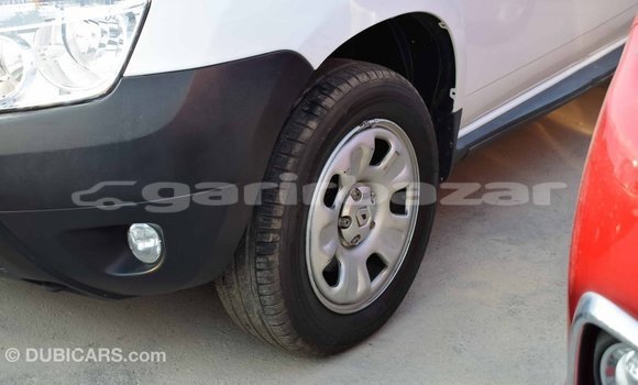 কেনা আমদানি Renault Duster White গাড়ী মধ্যে ইম্পোর্ট - দুবাই মধ্যে Bandarban কেনা আমদানি Renault Duster White গাড়ী মধ্যে ইম্পোর্ট - দুবাই মধ্যে Bandarban