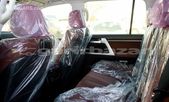 Buy Import 2018 Toyota Land Cruiser in Import - Dubai, Bandarban Buy Import 2018 Toyota Land Cruiser in Import - Dubai, Bandarban