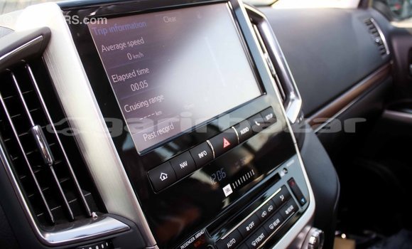 Buy Import 2018 Toyota Land Cruiser in Import - Dubai, Bandarban Buy Import 2018 Toyota Land Cruiser in Import - Dubai, Bandarban