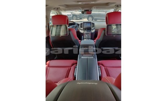 Buy Import 2019 Toyota Land Cruiser in Import - Dubai, Bandarban Buy Import 2019 Toyota Land Cruiser in Import - Dubai, Bandarban