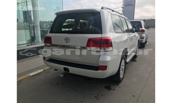 Buy Import 2019 Toyota Land Cruiser in Import - Dubai, Bandarban Buy Import 2019 Toyota Land Cruiser in Import - Dubai, Bandarban