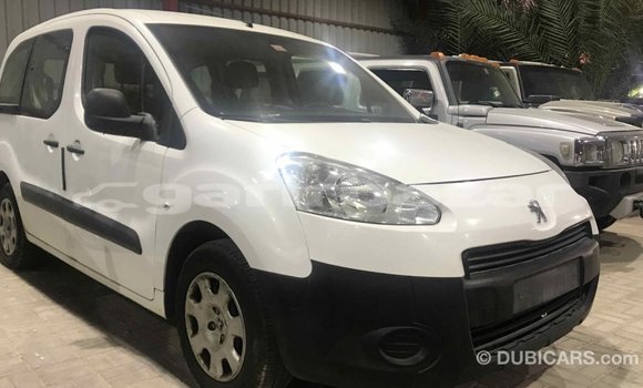 Buy Import 2015 Peugeot Partner in Import - Dubai, Bandarban