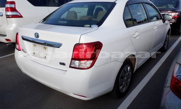 কেনা আমদানি Toyota Axio White গাড়ী মধ্যে ঢাকা মধ্যে Dhaka কেনা আমদানি Toyota Axio White গাড়ী মধ্যে ঢাকা মধ্যে Dhaka