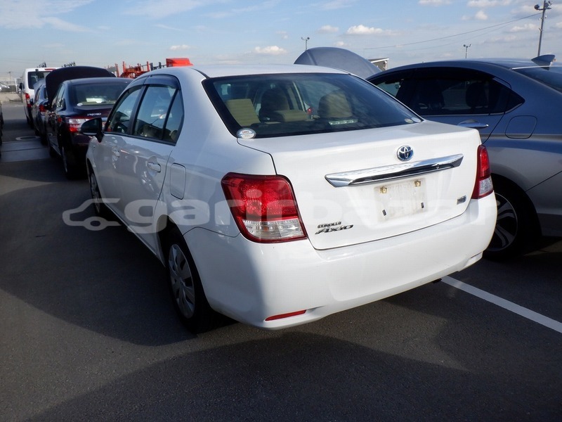 Big with watermark toyota axio dhaka dhaka 1575