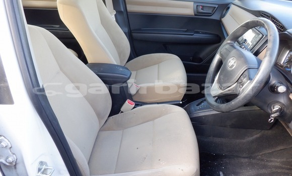 কেনা আমদানি Toyota Axio White গাড়ী মধ্যে ঢাকা মধ্যে Dhaka কেনা আমদানি Toyota Axio White গাড়ী মধ্যে ঢাকা মধ্যে Dhaka