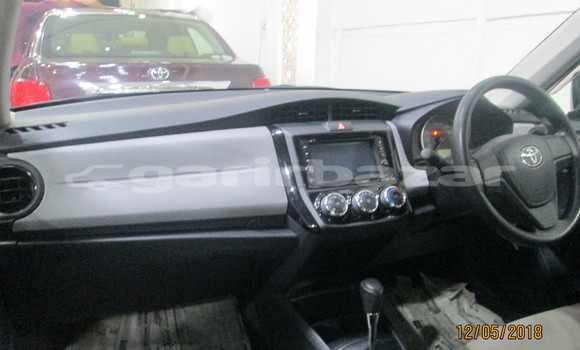 কেনা আমদানি Toyota Axio Burgundy গাড়ী মধ্যে ঢাকা মধ্যে Dhaka কেনা আমদানি Toyota Axio Burgundy গাড়ী মধ্যে ঢাকা মধ্যে Dhaka