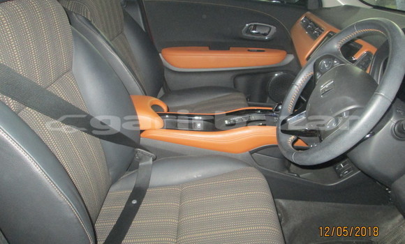 কেনা আমদানি Honda Vezel Burgundy গাড়ী মধ্যে ঢাকা মধ্যে Dhaka কেনা আমদানি Honda Vezel Burgundy গাড়ী মধ্যে ঢাকা মধ্যে Dhaka