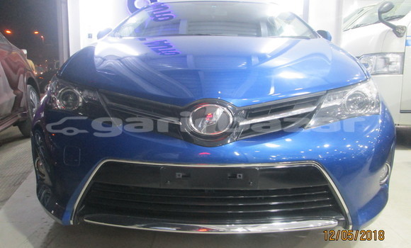কেনা আমদানি Toyota Auris Blue গাড়ী মধ্যে ঢাকা মধ্যে Dhaka কেনা আমদানি Toyota Auris Blue গাড়ী মধ্যে ঢাকা মধ্যে Dhaka