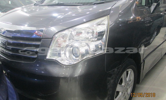 কেনা আমদানি Toyota Noah Grey গাড়ী মধ্যে ঢাকা মধ্যে Dhaka কেনা আমদানি Toyota Noah Grey গাড়ী মধ্যে ঢাকা মধ্যে Dhaka