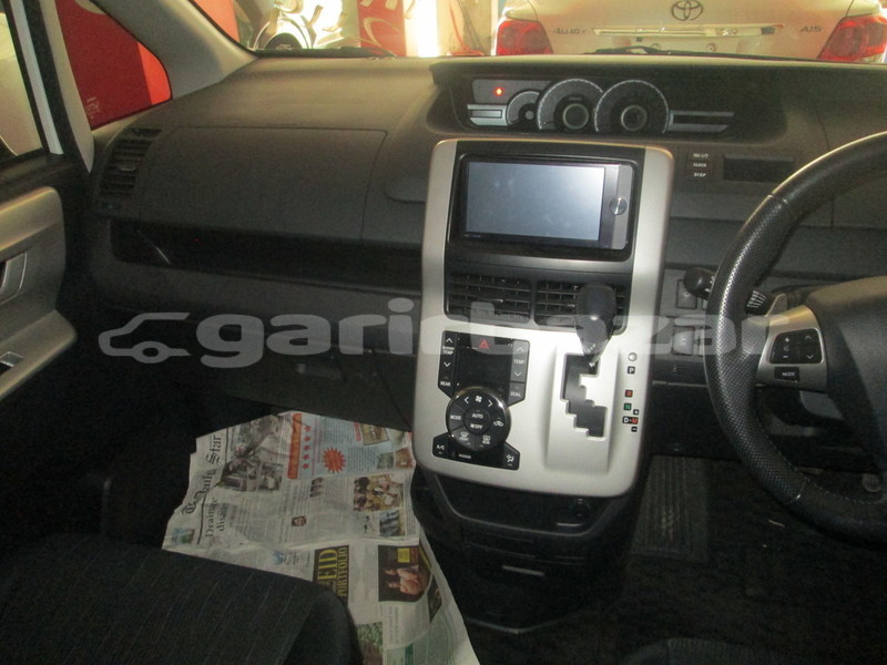 Big with watermark toyota noah dhaka dhaka 1625