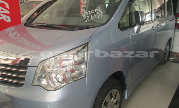 Buy Import Toyota Noah in Dhaka, Dhaka Buy Import Toyota Noah in Dhaka, Dhaka