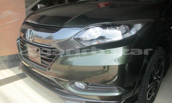 Buy Import Honda Vezel in Dhaka, Dhaka Buy Import Honda Vezel in Dhaka, Dhaka