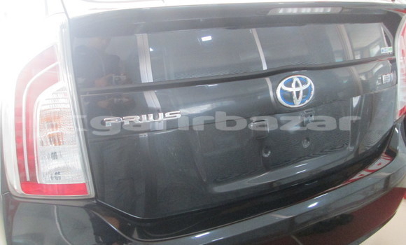 Buy Import Toyota Prius in Dhaka, Dhaka Buy Import Toyota Prius in Dhaka, Dhaka