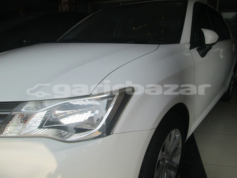 Big with watermark toyota axio dhaka dhaka 1629