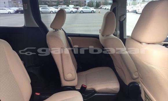 কেনা আমদানি Toyota Noah Burgundy গাড়ী মধ্যে ঢাকা মধ্যে Dhaka কেনা আমদানি Toyota Noah Burgundy গাড়ী মধ্যে ঢাকা মধ্যে Dhaka