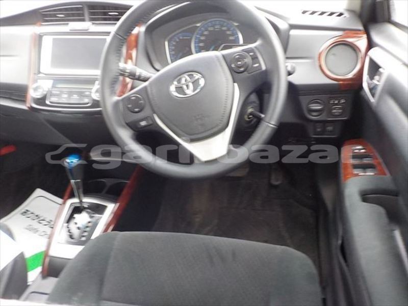 Big with watermark toyota axio dhaka dhaka 1668