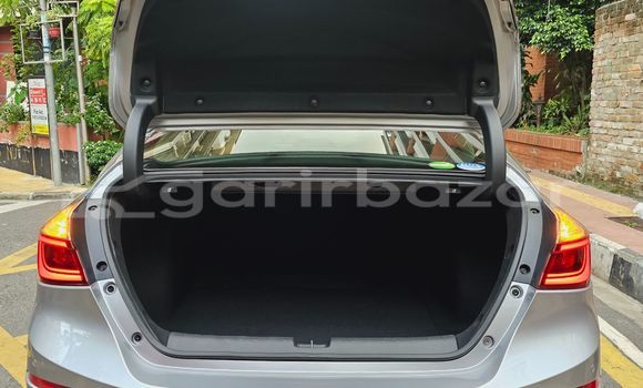 কেনা আমদানি Honda Insight Gray গাড়ী মধ্যে ঢাকা মধ্যে Dhaka কেনা আমদানি Honda Insight Gray গাড়ী মধ্যে ঢাকা মধ্যে Dhaka