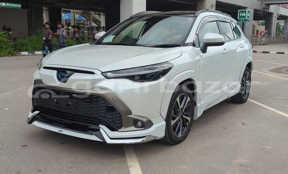 কেনা নতুন Toyota Corolla Cross White গাড়ী মধ্যে ঢাকা মধ্যে Dhaka কেনা নতুন Toyota Corolla Cross White গাড়ী মধ্যে ঢাকা মধ্যে Dhaka