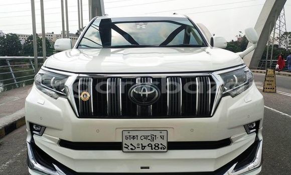 Buy Used 2018 Toyota Land Cruiser Prado in Dhaka, Dhaka Buy Used 2018 Toyota Land Cruiser Prado in Dhaka, Dhaka
