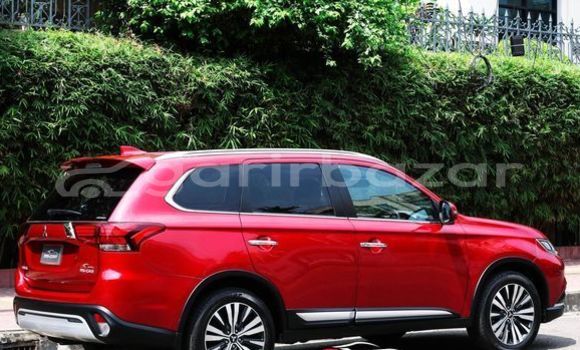 Buy Used 2020 Mitsubishi Outlander in Dhaka, Dhaka Buy Used 2020 Mitsubishi Outlander in Dhaka, Dhaka