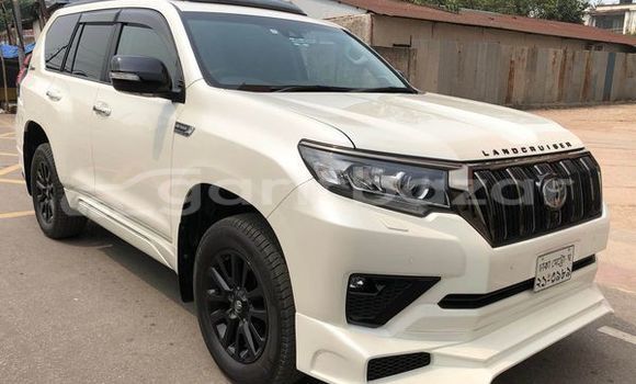 Buy Used 2021 Toyota Land Cruiser Prado in Dhaka, Dhaka Buy Used 2021 Toyota Land Cruiser Prado in Dhaka, Dhaka