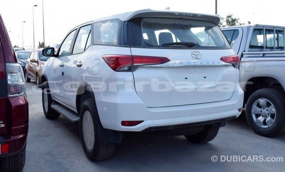 কেনা আমদানি Toyota Fortuner White গাড়ী মধ্যে ইম্পোর্ট - দুবাই মধ্যে Bandarban কেনা আমদানি Toyota Fortuner White গাড়ী মধ্যে ইম্পোর্ট - দুবাই মধ্যে Bandarban