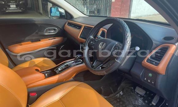 Buy Used 2014 Honda Vezel in Dhaka, Dhaka Buy Used 2014 Honda Vezel in Dhaka, Dhaka