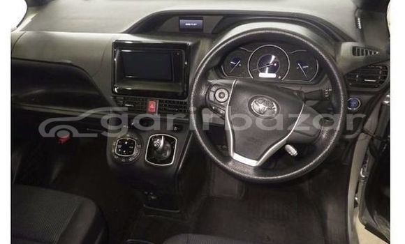 Buy Used 2019 Toyota noah x in Dhaka, Dhaka Buy Used 2019 Toyota noah x in Dhaka, Dhaka