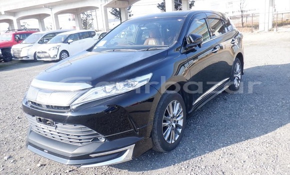 Buy Used 2020 Toyota Harrier in Dhaka, Dhaka Buy Used 2020 Toyota Harrier in Dhaka, Dhaka