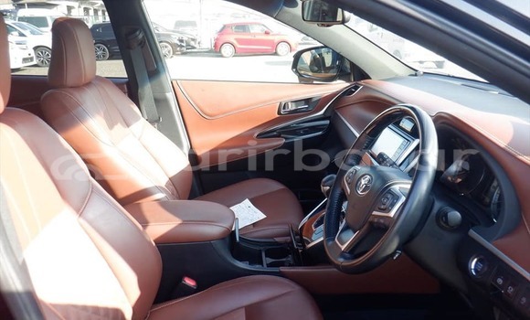 Buy Used 2020 Toyota Harrier in Dhaka, Dhaka Buy Used 2020 Toyota Harrier in Dhaka, Dhaka