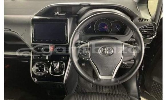 Buy Used 2019 Toyota Voxy in Dhaka, Dhaka Buy Used 2019 Toyota Voxy in Dhaka, Dhaka