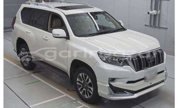Buy Used 2022 Toyota land cruiser-prado tx-l in Dhaka, Dhaka Buy Used 2022 Toyota land cruiser-prado tx-l in Dhaka, Dhaka