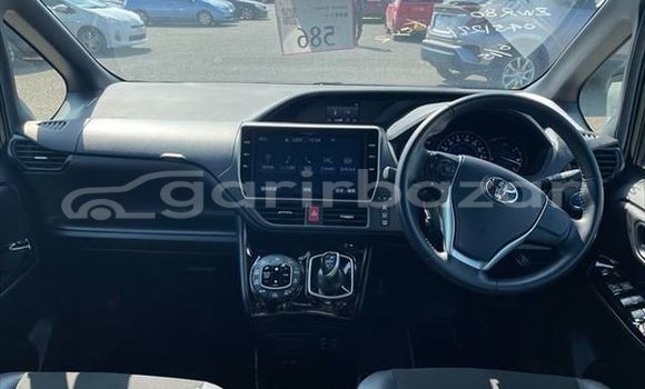 Buy Used 2020 Toyota noah si in Dhaka, Dhaka Buy Used 2020 Toyota noah si in Dhaka, Dhaka