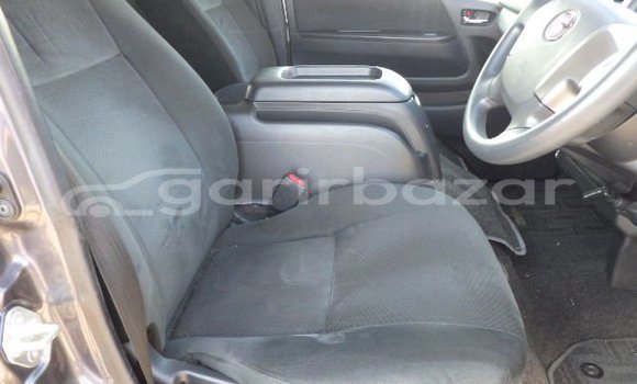 Buy Used 2018 Toyota Hiace super gl in Dhaka, Dhaka Buy Used 2018 Toyota Hiace super gl in Dhaka, Dhaka