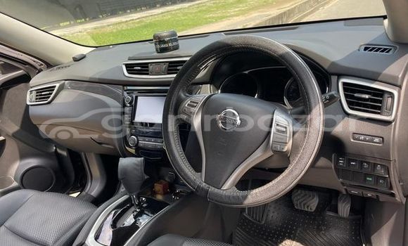 Buy Used 2015 Nissan X-Trail in Dhaka, Dhaka Buy Used 2015 Nissan X-Trail in Dhaka, Dhaka