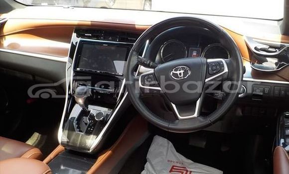 Buy Used 2019 Toyota harrier z leather package in Dhaka, Dhaka Buy Used 2019 Toyota harrier z leather package in Dhaka, Dhaka