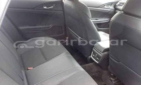 Buy Used 2019 Honda Insight in Dhaka, Dhaka Buy Used 2019 Honda Insight in Dhaka, Dhaka