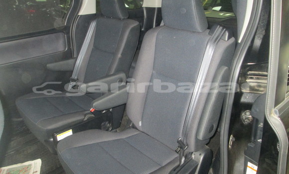 কেনা আমদানি Toyota Noah Black গাড়ী মধ্যে ঢাকা মধ্যে Dhaka কেনা আমদানি Toyota Noah Black গাড়ী মধ্যে ঢাকা মধ্যে Dhaka