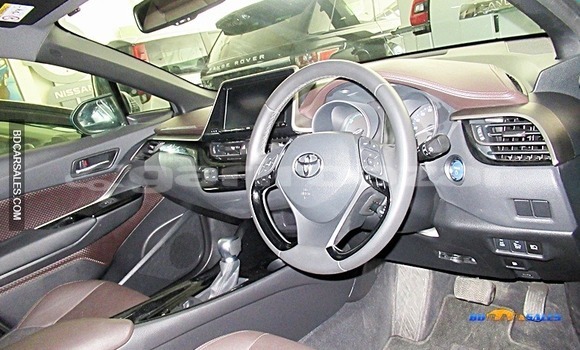 Buy Import Honda CHR in Dhaka, Dhaka Buy Import Honda CHR in Dhaka, Dhaka