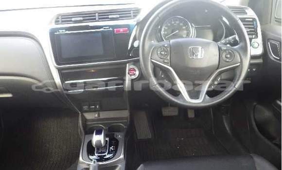 Buy Import Honda Grace in Dhaka, Dhaka Buy Import Honda Grace in Dhaka, Dhaka