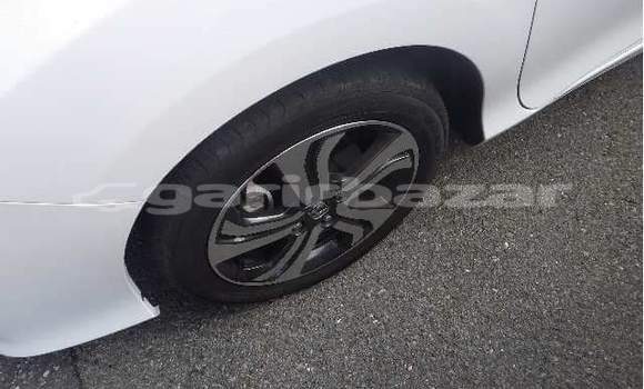 Buy Import Honda Grace in Dhaka, Dhaka Buy Import Honda Grace in Dhaka, Dhaka